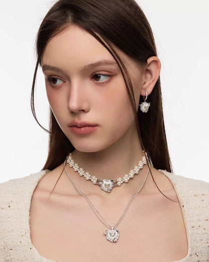 perl butterfly choker HR1002