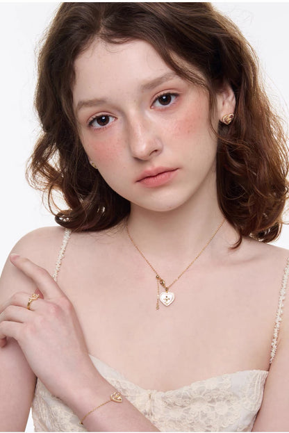 cross center point Heart necklace HR1034