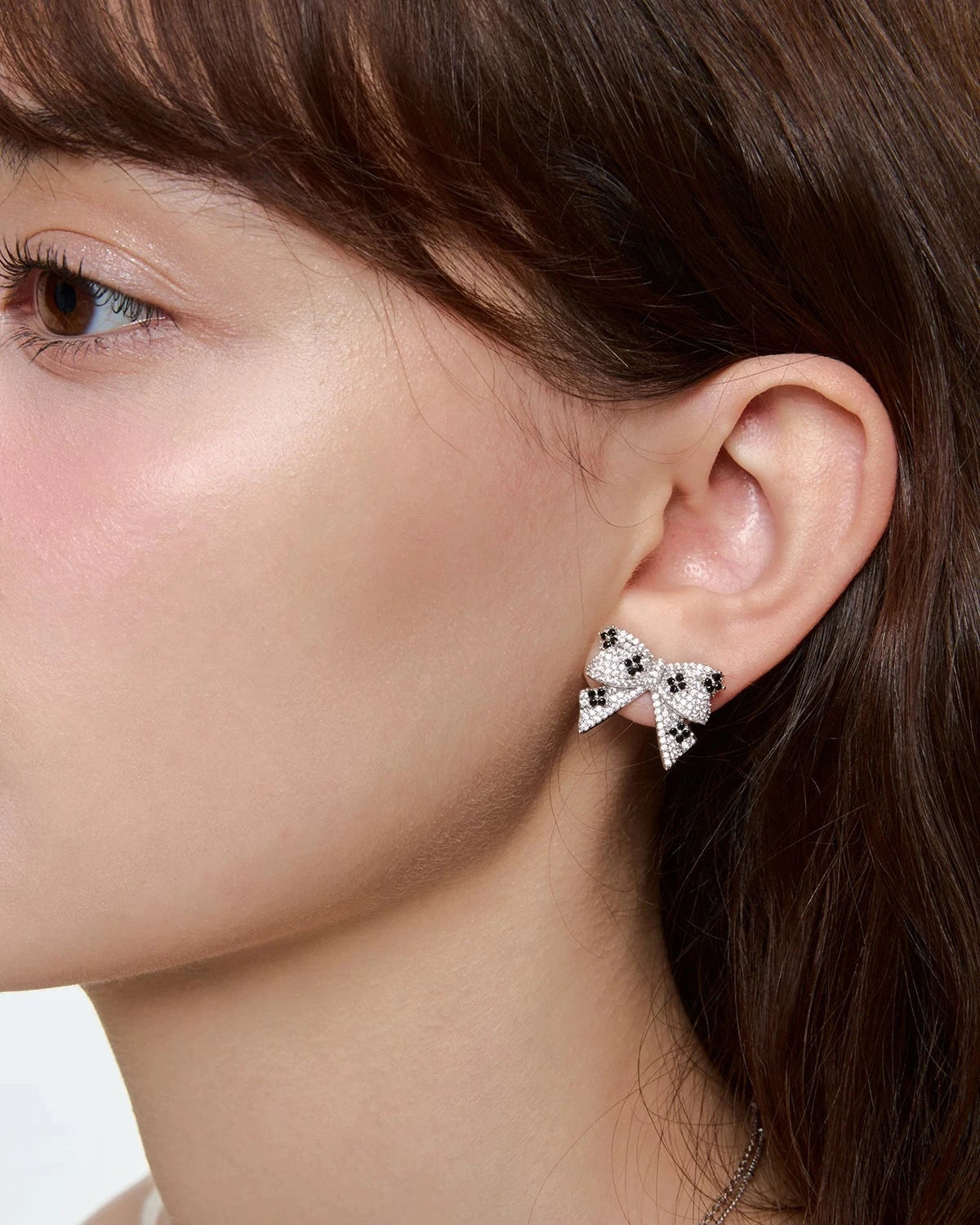 ribbon black core pierce HR1038