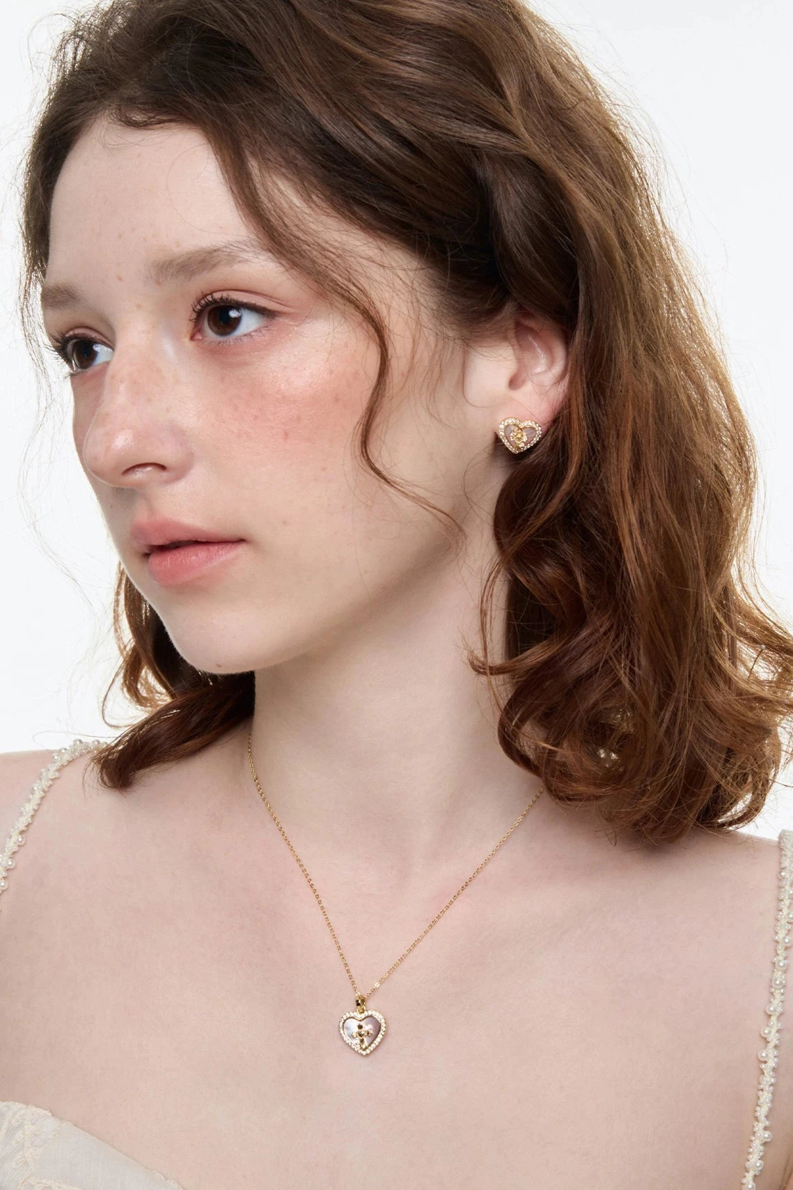 heart designe  pierce HR1059