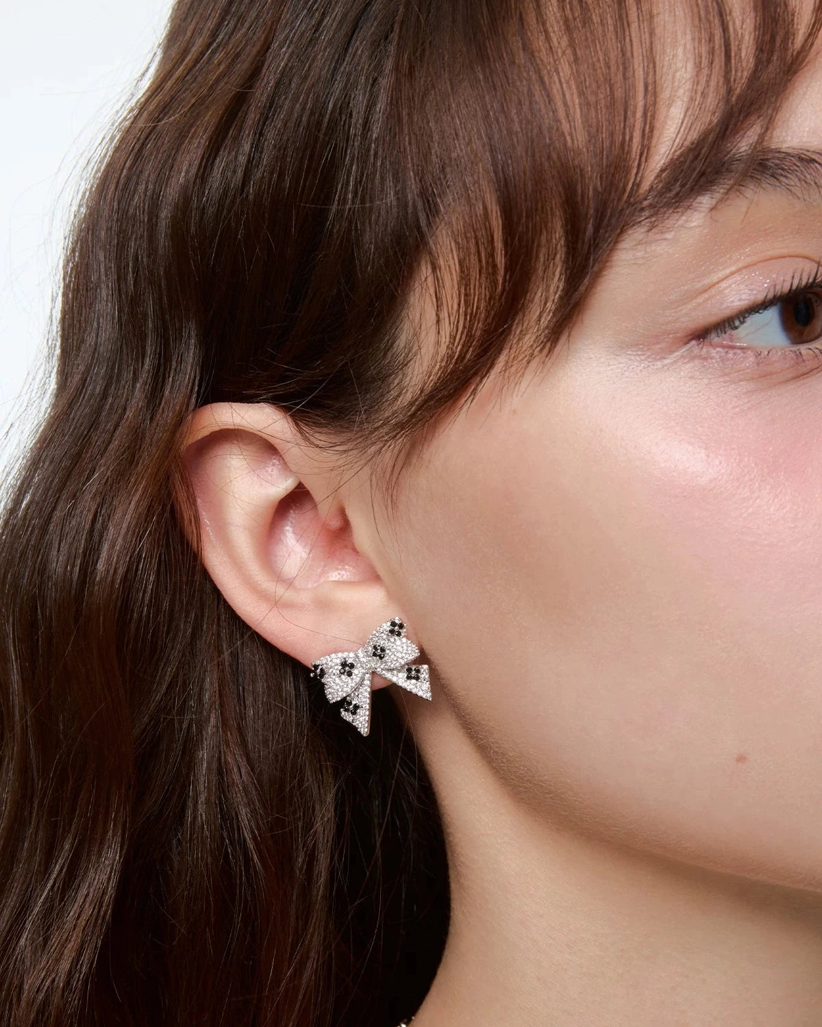ribbon black core pierce HR1038